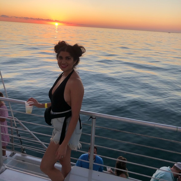 Meet your Posher, Susan - Picture 3 of 4